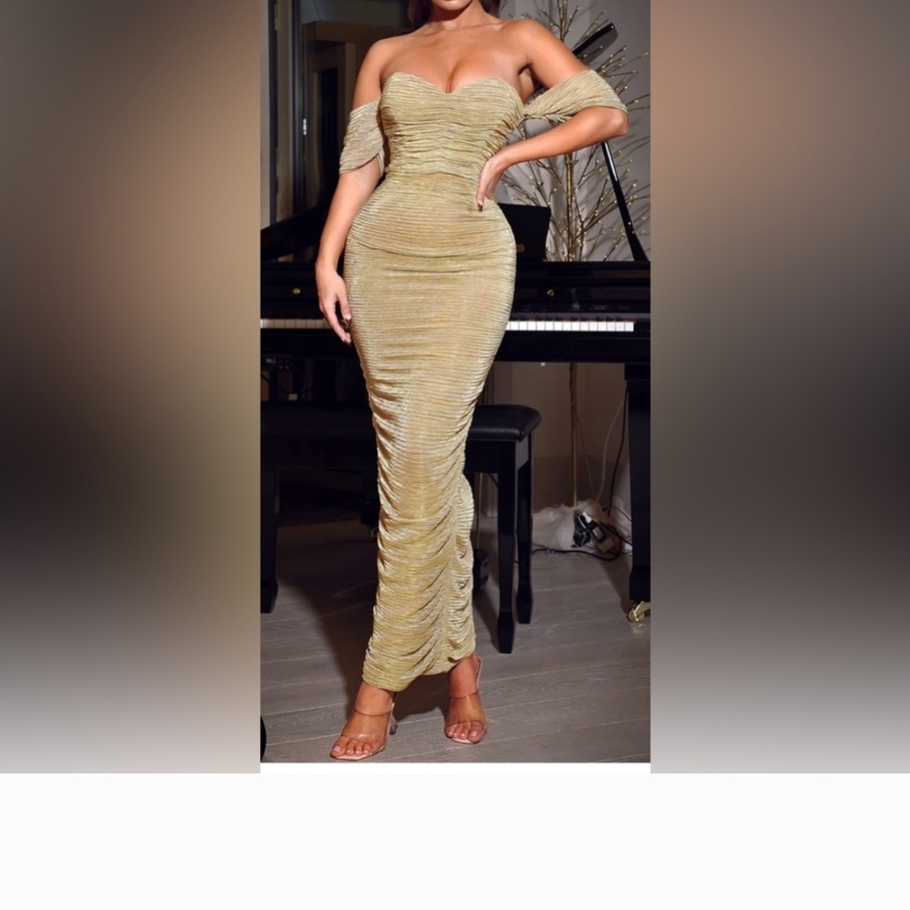 Miss Circle Gold Ruched Gown